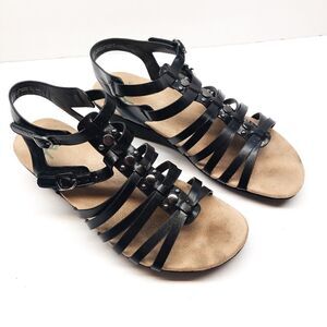 Nuu Black Strappy Wedge Sandals